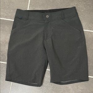 Kuhl Vortex 9” Shorts size 32